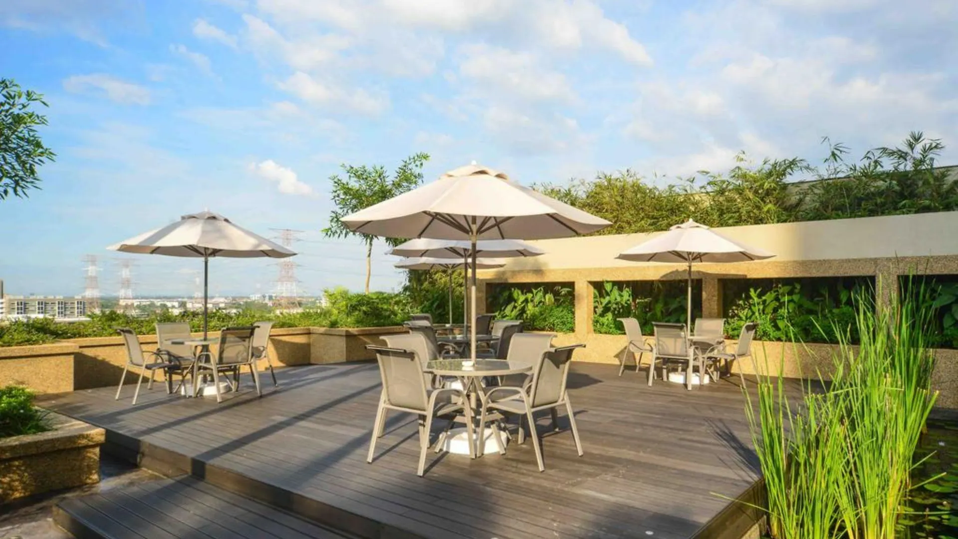 The Light Hotel Penang Perai